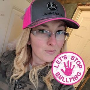 Meet your Posher, Elisha